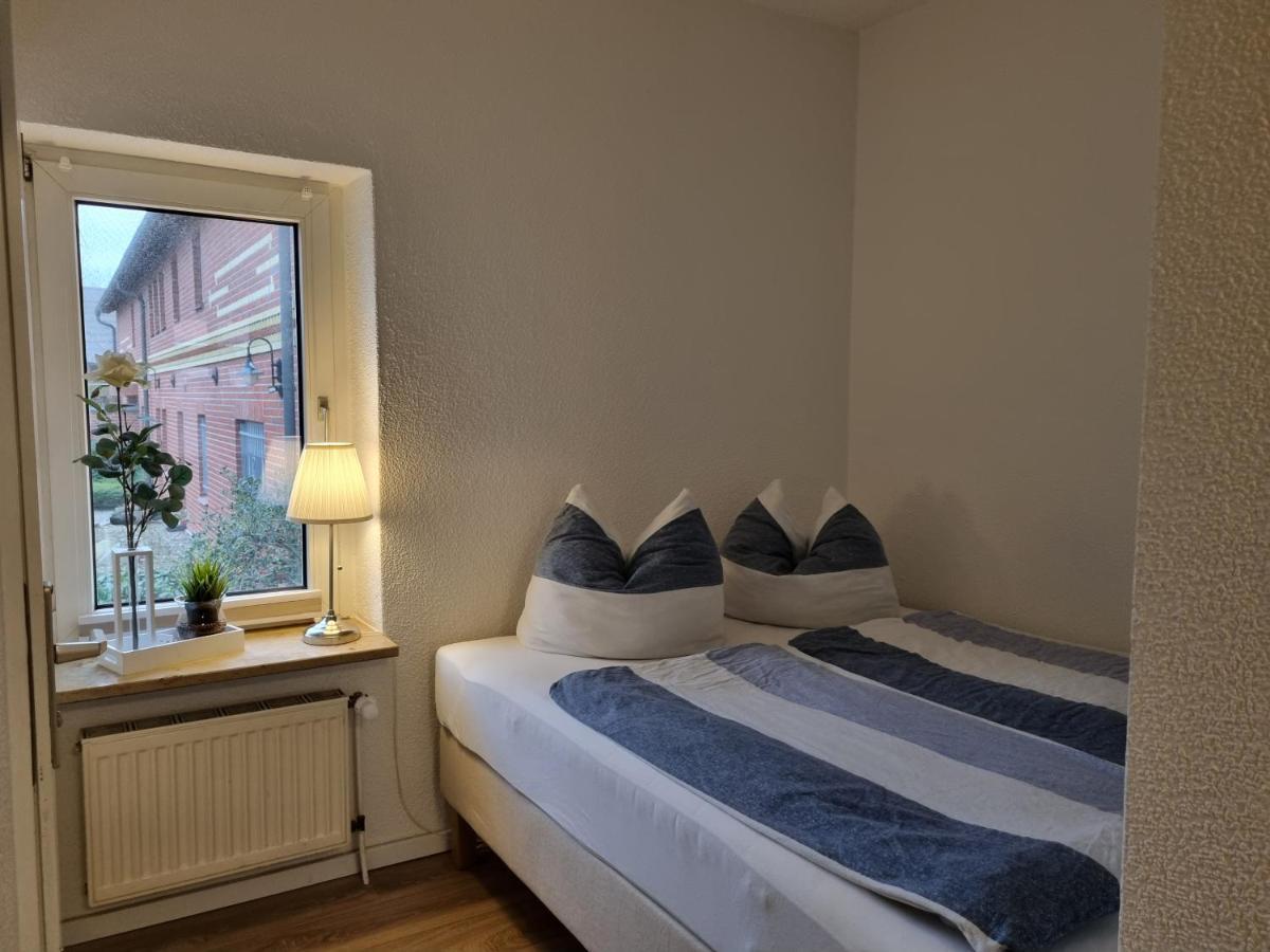 Ferienwohnungen Springer In Schoenefeld Ot Grossziethen Div Apartments Fuer Bis Zu 6 Personen Dış mekan fotoğraf